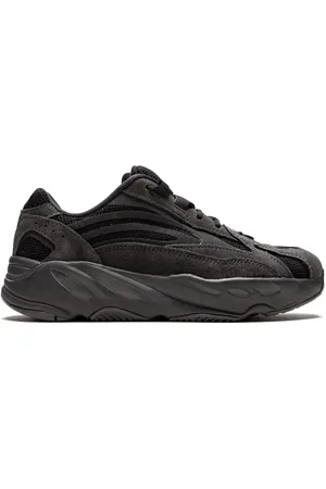 adidas Yeezy Boost 700 V2 "Vanta" sneakers