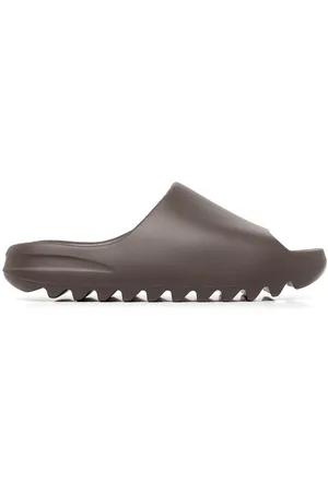 adidas YEEZY "Soot 2021" slides
