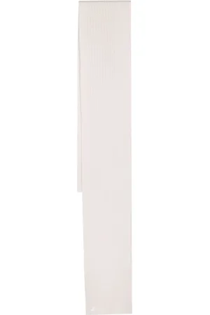 Courrèges Logo-patch ribbed-knit scarf