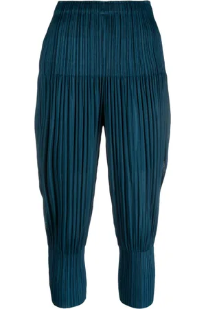 PLEATS PLEASE ISSEY MIYAKE Cropped pleated trousers