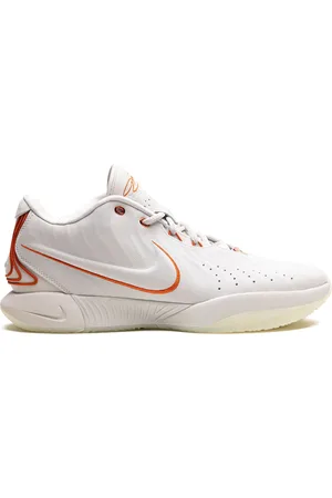 Nike LeBron 21 "Akoya" sneakers