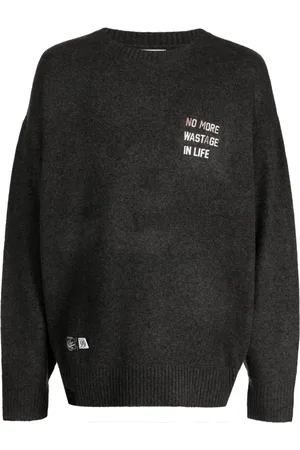 Izzue Slogan-print crew-neck jumper