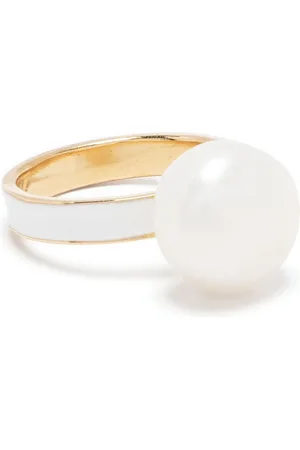 Beatriz Palacios White Moon pearl ring