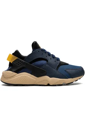 Nike Air Huarache "Black" sneakers
