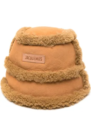 Jacquemus Logo-patch shearling bucket hat