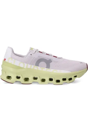 On Running Cloudmonster sneakers