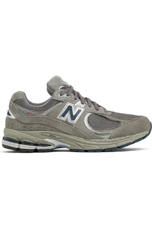New Balance 2002R low-top sneakers