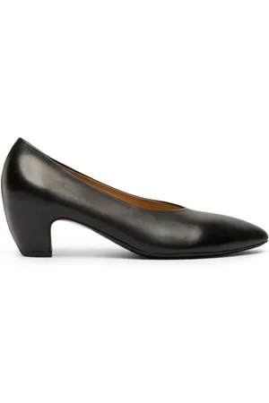MARSÈLL Pointed-toe leather pumps