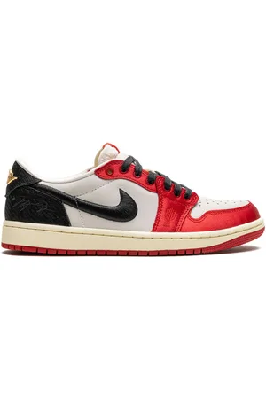 Jordan Air 1 "Trophy Room