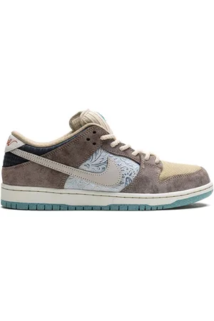 Nike SB Dunk Low "Big Money Savings" sneakers
