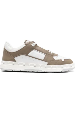 VALENTINO GARAVANI Rockstud lace-up sneakers