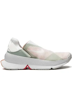 Nike Go FlyEase slip-on sneakers