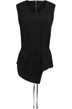Uma Raquel Davidowicz Calcio asymmetric top