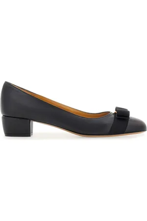 Salvatore Ferragamo Vara 30mm leather pumps