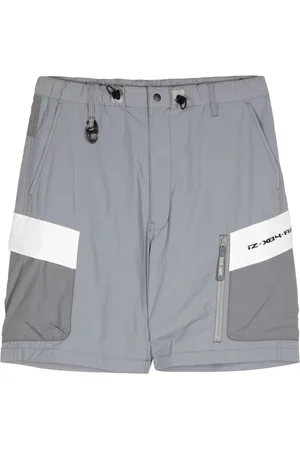 Izzue Logo-print colour-block cargo shorts