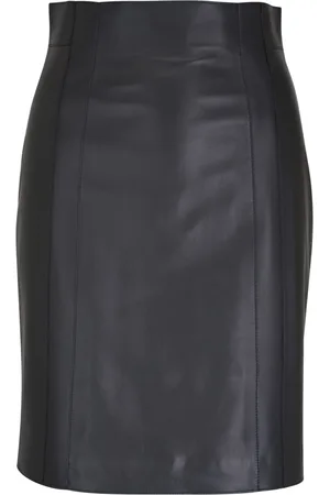 AKRIS High-waist leather pencil skirt
