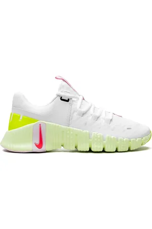 Nike Free Metcon 5 "Barely Volt/Pink Foam" sneakers