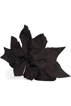 Nina Ricci Pavot Flower pin