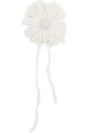 Bernadette Daisy brooch