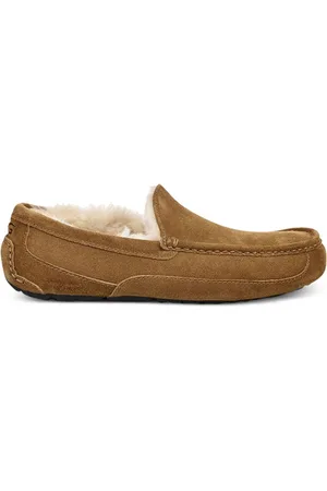 UGG Ascot slippers
