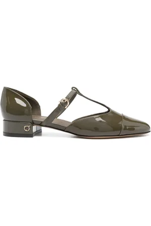 Salvatore Ferragamo Leather ballerina shoes