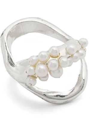 Beatriz Palacios Double-wave cluster ring