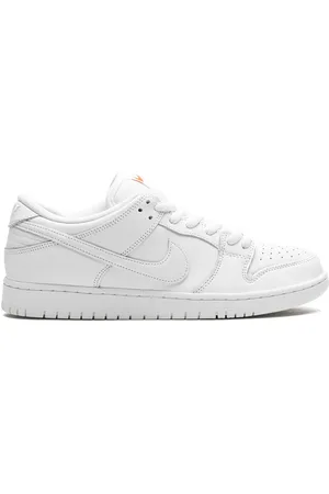 Nike SB Dunk Low Pro "Triple " sneakers