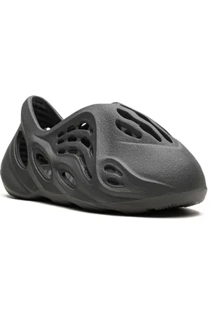 adidas Yeezy Foam RNR "Carbon" sneakers