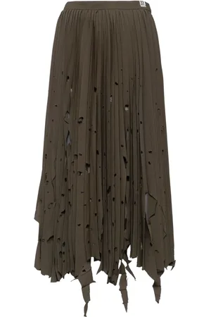 Maison Mihara Yasuhiro Cut-out pleated skirt