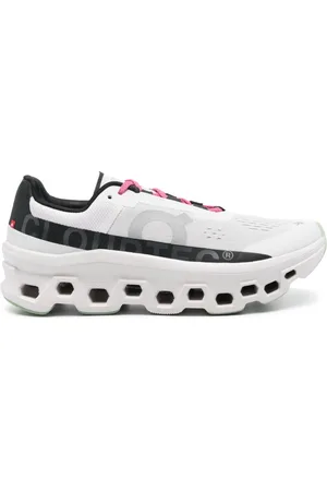 On Running Cloudmonster sneakers