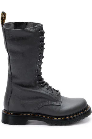Dr. Martens 1B99 boots
