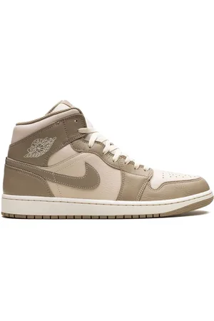 Jordan Air 1 Mid "Legend
