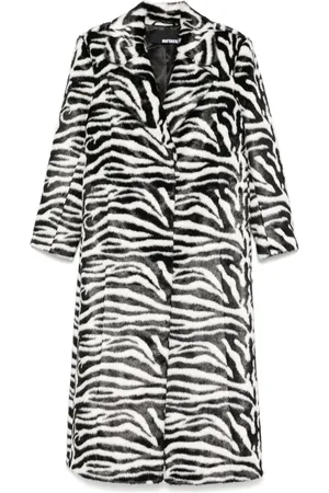 ROTATE Fluffy Clasp coat