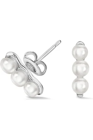 Dower and Hall Timeless Triple Pearl Bar studs