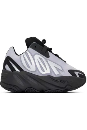 adidas Yeezy Boost 700 sneakers