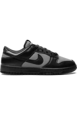 Nike Dunk Low Retro SE sneakers