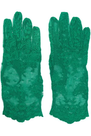 Ioana Ciolacu Brody gloves