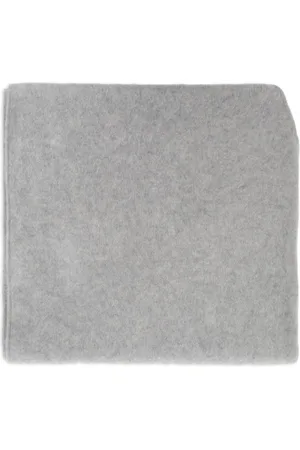 Lisa Yang Cashmere scarf