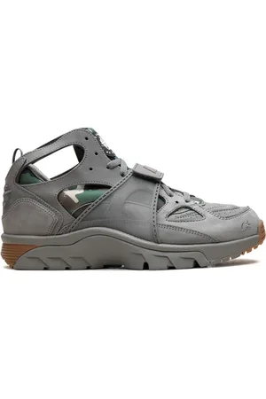Nike X Corteiz Air Trainer Huarache "Gully " sneakers