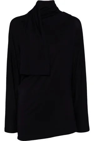 Issey Miyake Asymmetric neck T-shirt