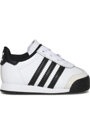 adidas Jumpman Team 1 sneakers
