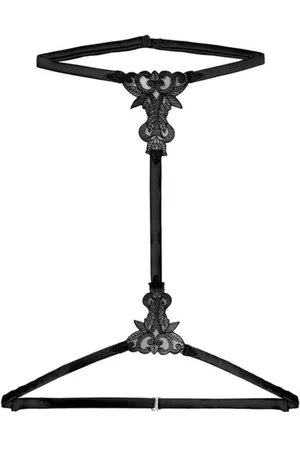 Fleur of England Onyx embroidered harness
