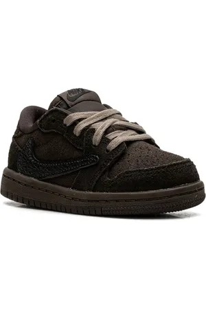 Jordan X Travis Scott sneakers