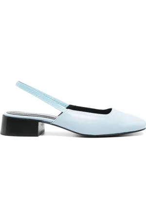Nicole Saldanã Paz sandals