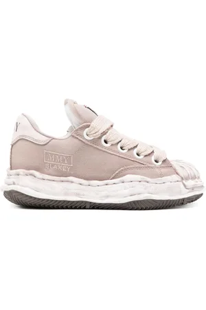 Maison Mihara Yasuhiro Round toe trainer