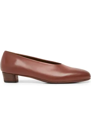 MARSÈLL Round-toe leather pumps