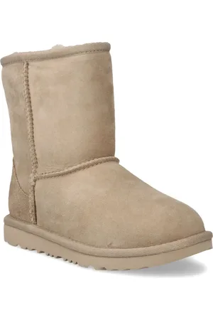 UGG Classic Short II boots