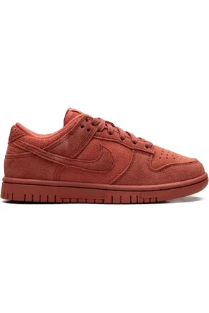 Nike Dunk Low "Valley Of Fire
