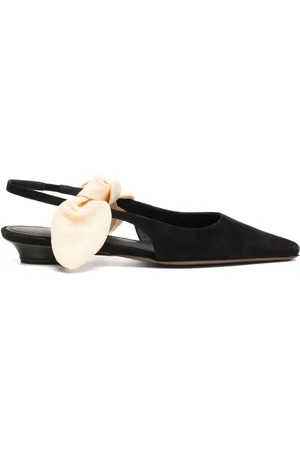 Neous Bow-detail pumps