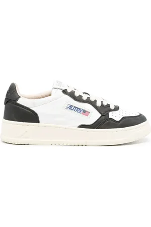 Autry Logo-patch leather sneakers